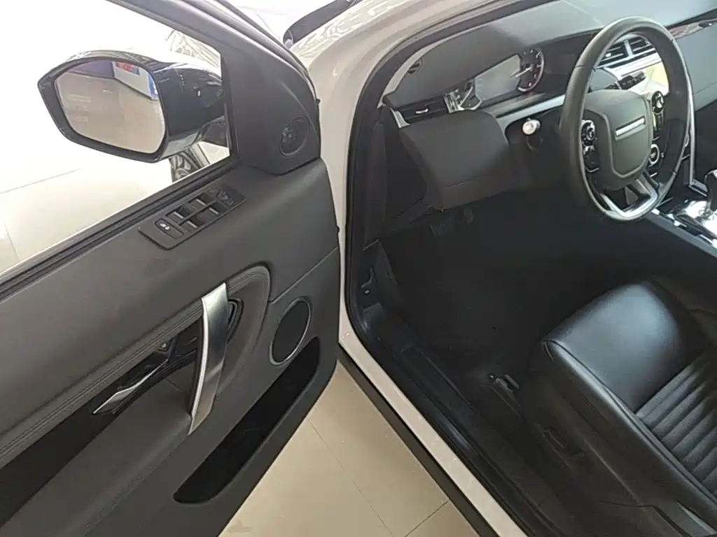 Land Rover Discovery Sport 2020 — фото 16