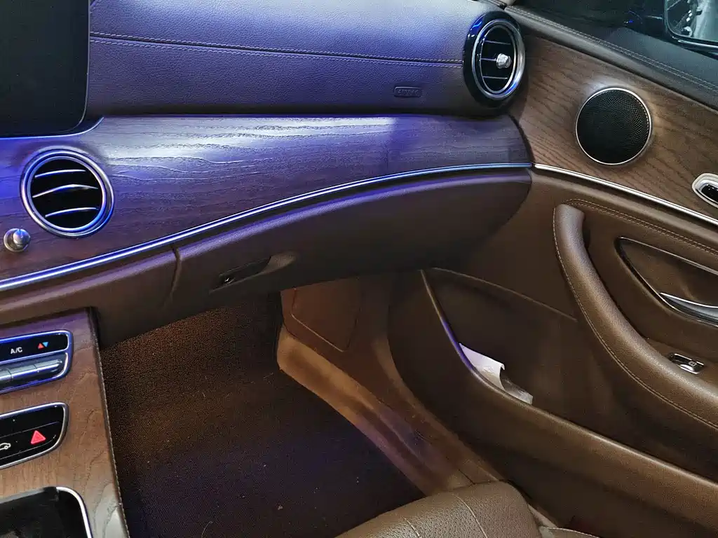 Mercedes-Benz E-Class 2020 — фото 7
