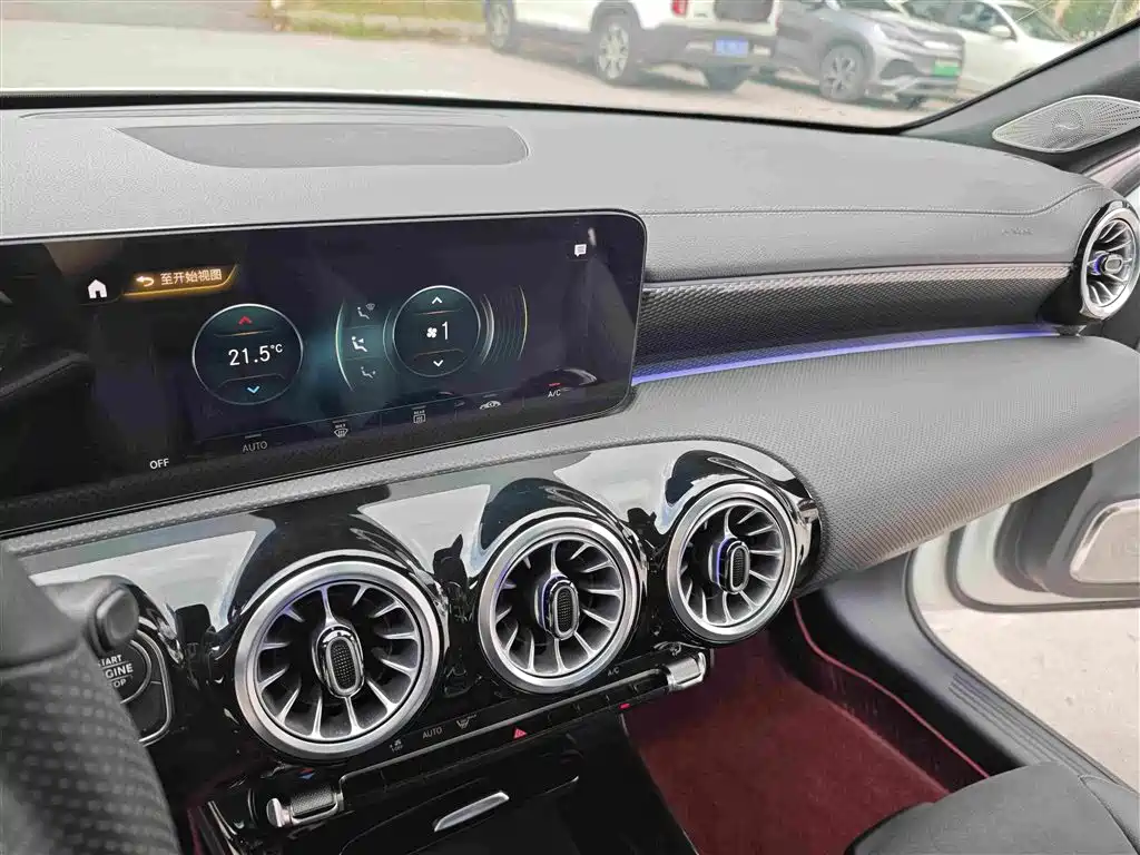 Mercedes-Benz A-Class 2021 — фото 13