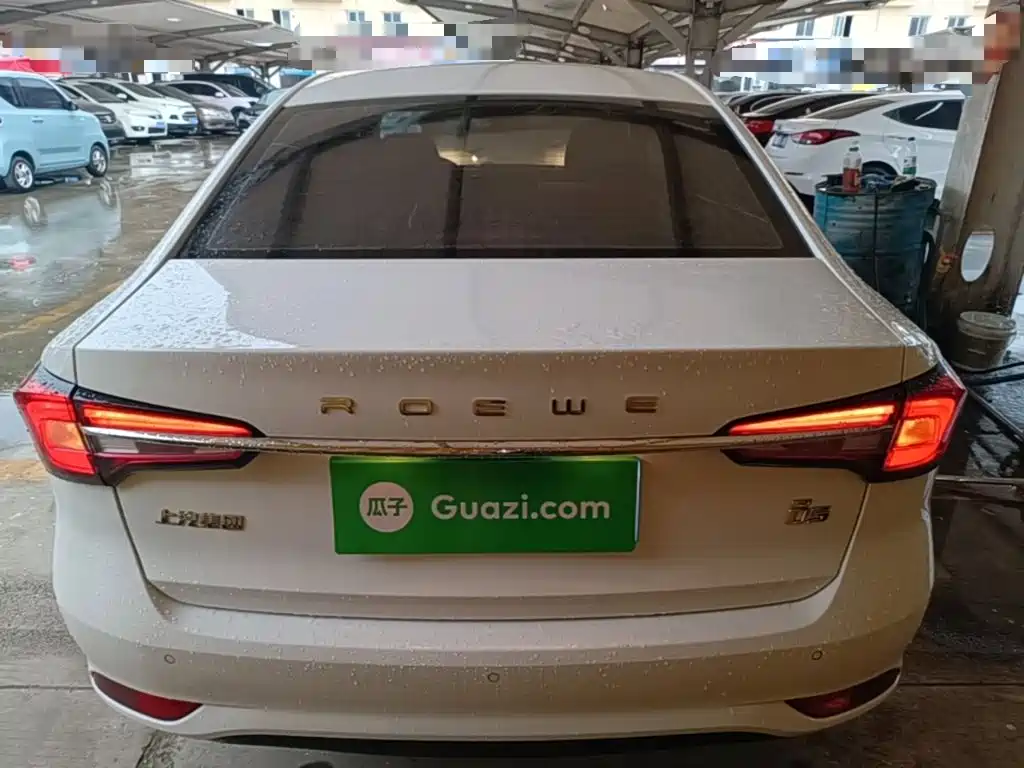 Roewe i5 2019