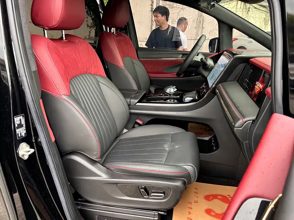 GAC Trumpchi M8 2023 — фото 13