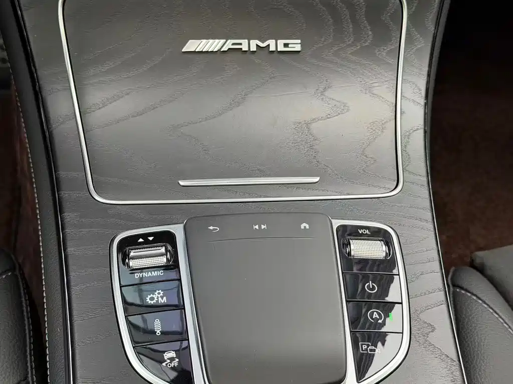 Mercedes-Benz GLC AMG 2021 — фото 10
