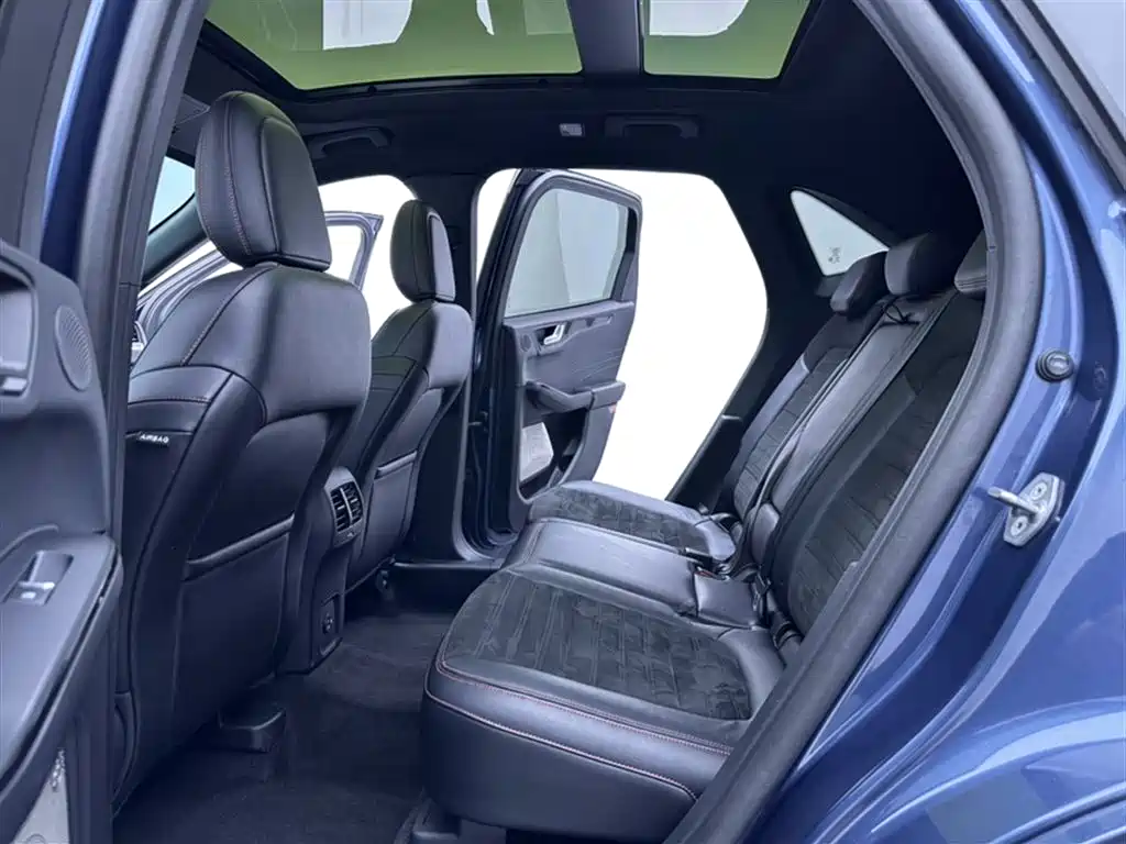 Ford Escape 2020 — фото 12