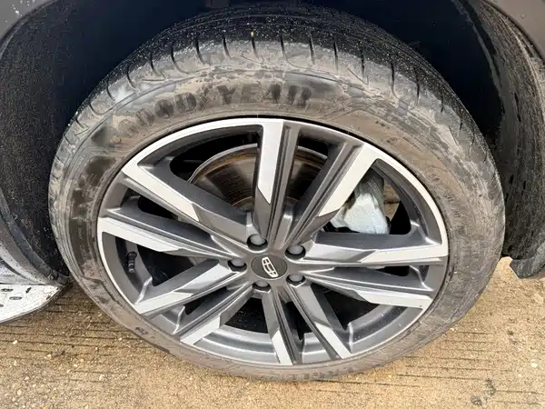 Geely Xingyue L 2021