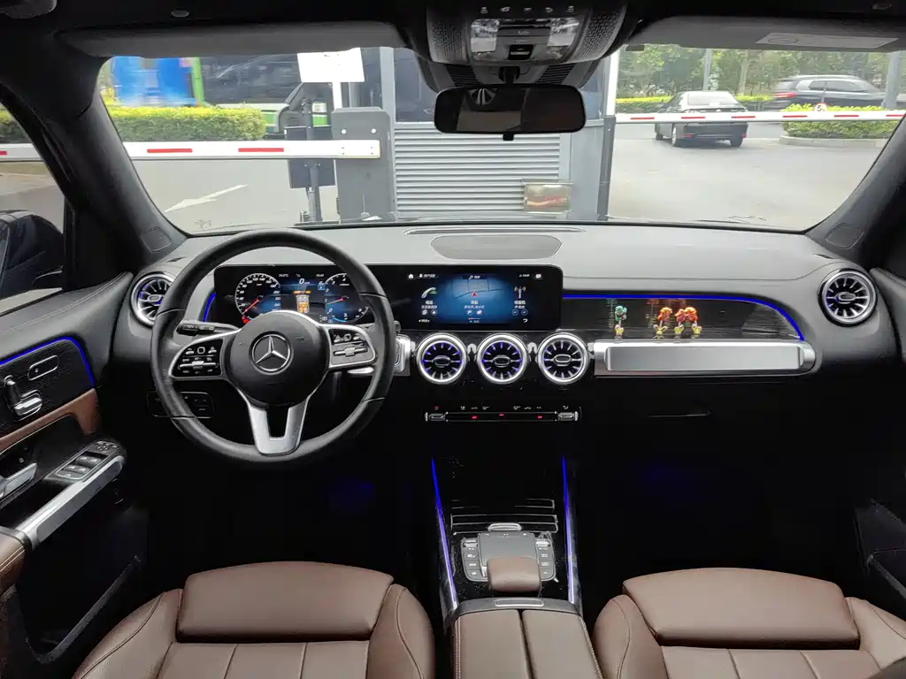 Mercedes-Benz GLB 2023 — фото 12