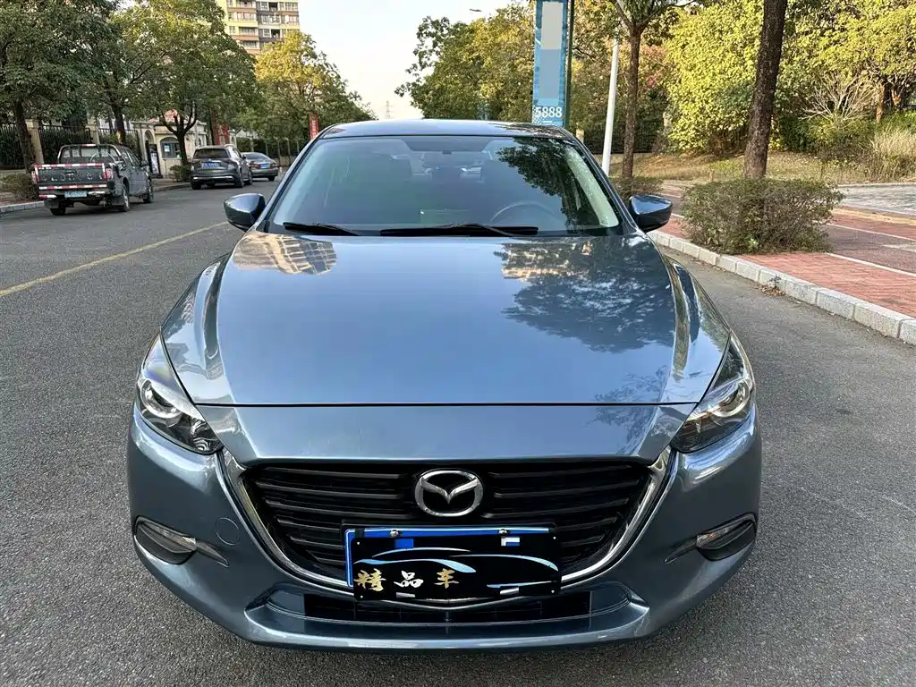 Mazda 3 Axela 2019 — фото 2