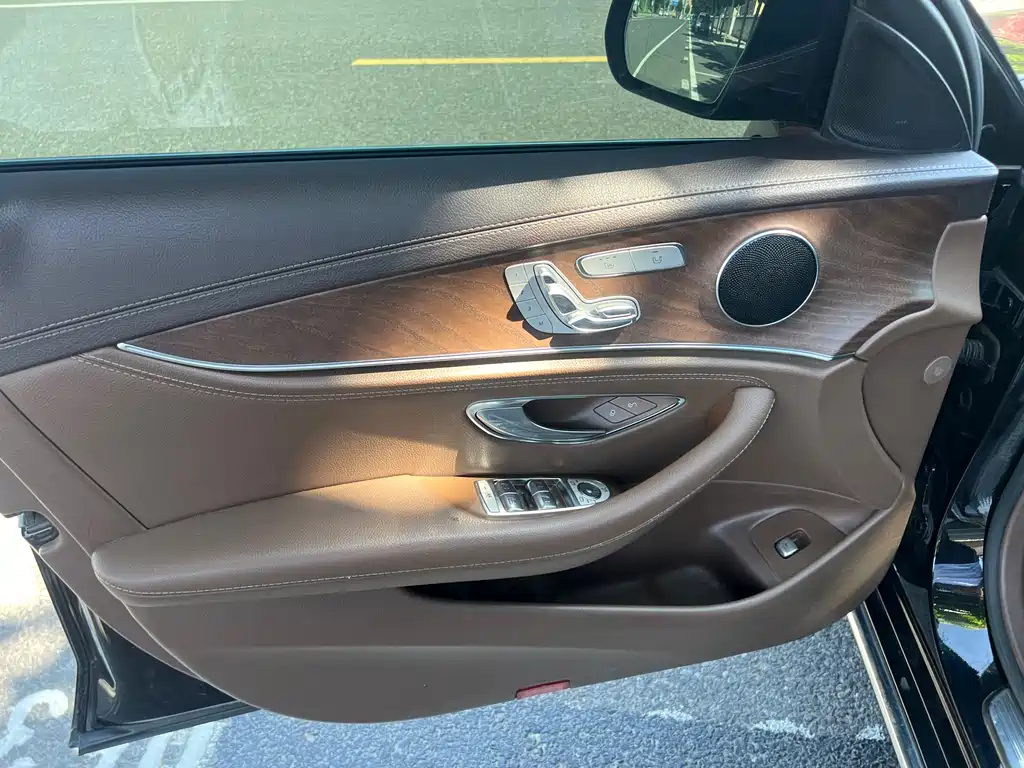 Mercedes-Benz E-Class 2019
