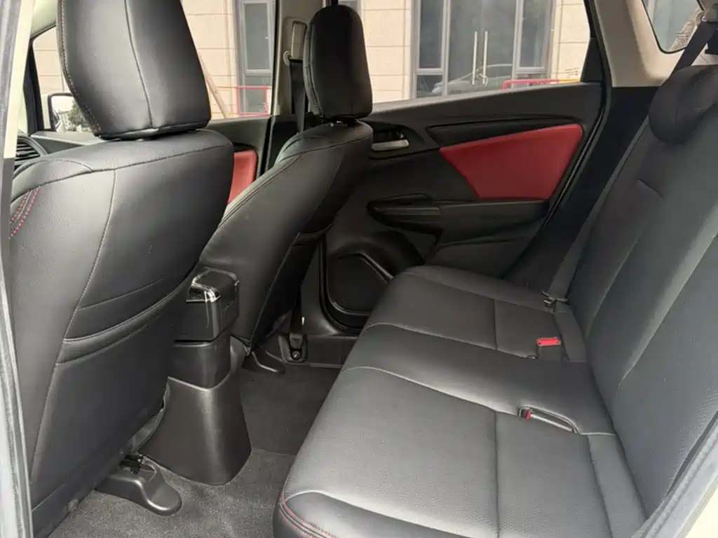 Honda Fit 2016 — фото 17
