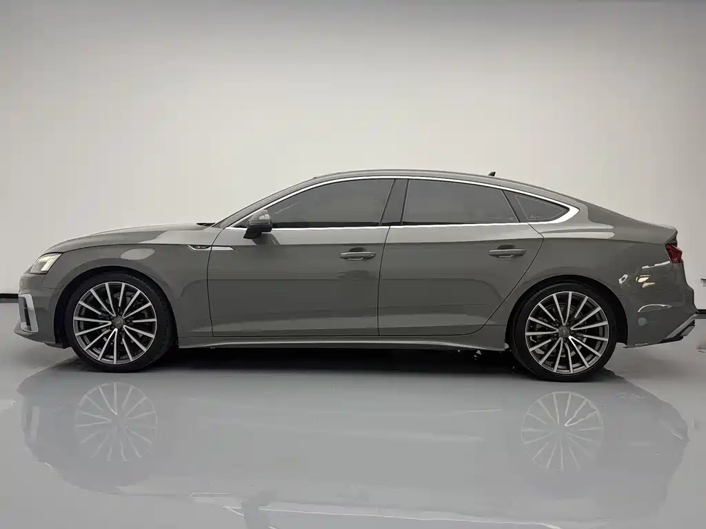 Audi A5 2021 — фото 7