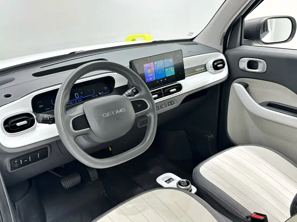 Geely Galaxy Panda 2025 — фото 11
