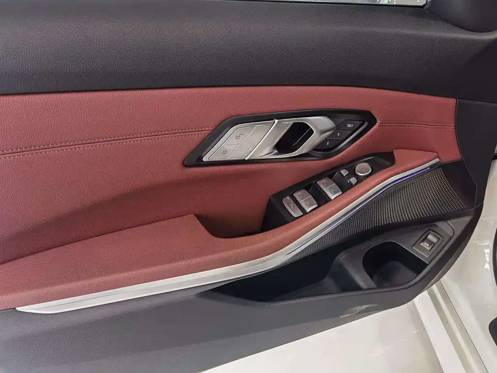BMW 3 Series 2021