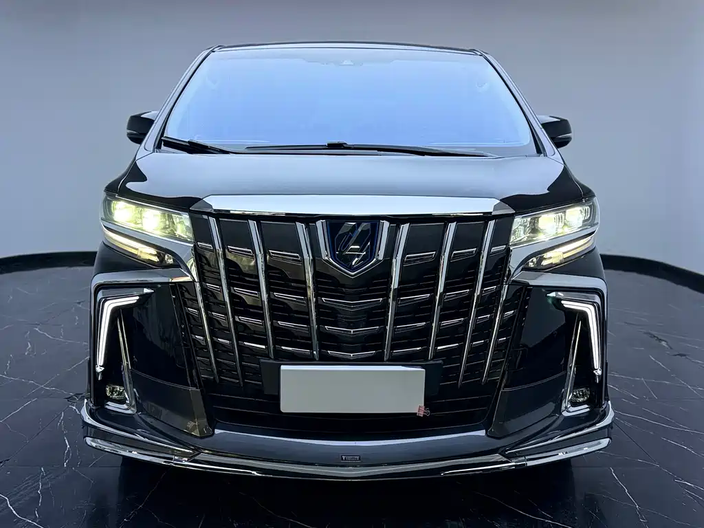 Toyota Alphard 2023 — фото 2