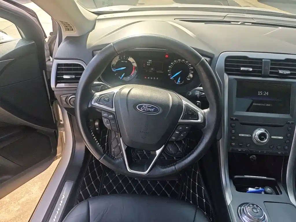 Ford Mondeo 2018 — фото 11
