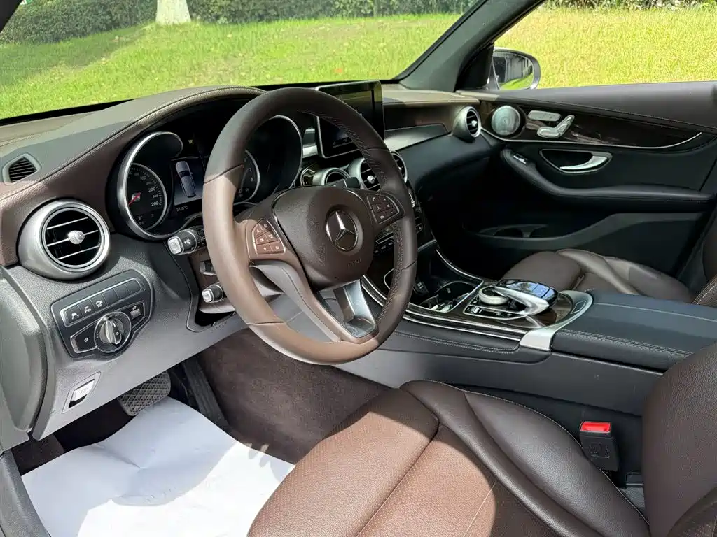 Mercedes-Benz GLC 2019