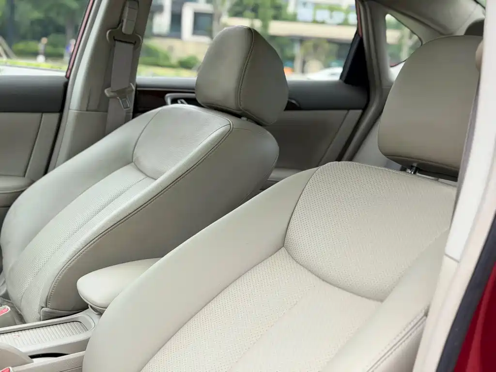 Nissan Sylphy 2013 — фото 19