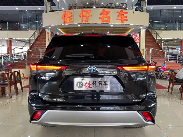 Toyota Highlander 2022