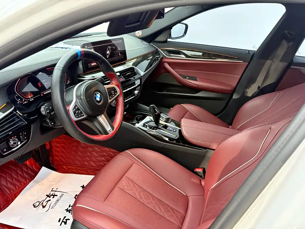 BMW 5 Series 2022 — фото 13