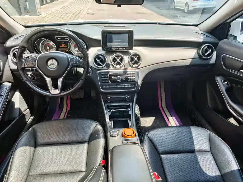 Mercedes-Benz GLA 2015 — фото 4