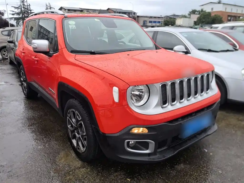 Jeep Renegade 2018 — фото 4