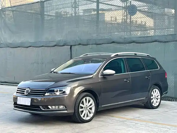 Volkswagen Magotan 2012