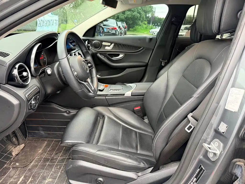 Mercedes-Benz C-Class 2019