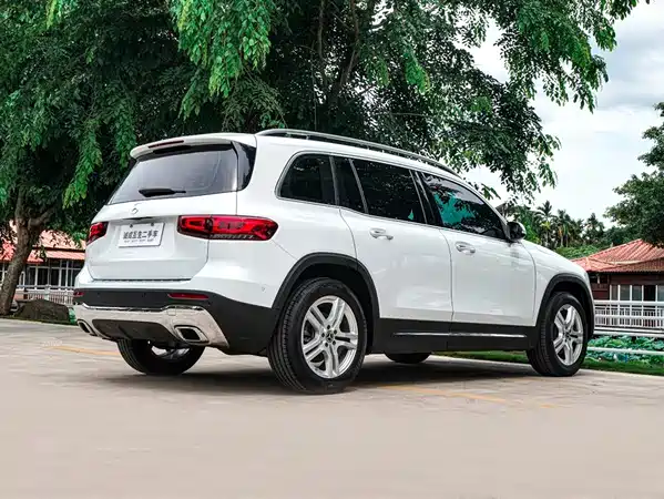 Mercedes-Benz GLB 2021