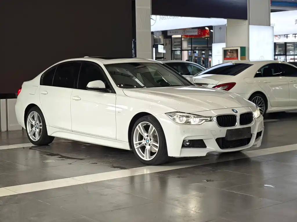 BMW 3 Series 2018 — фото 3