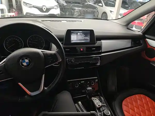 BMW 2 Series Station Wagon 2016