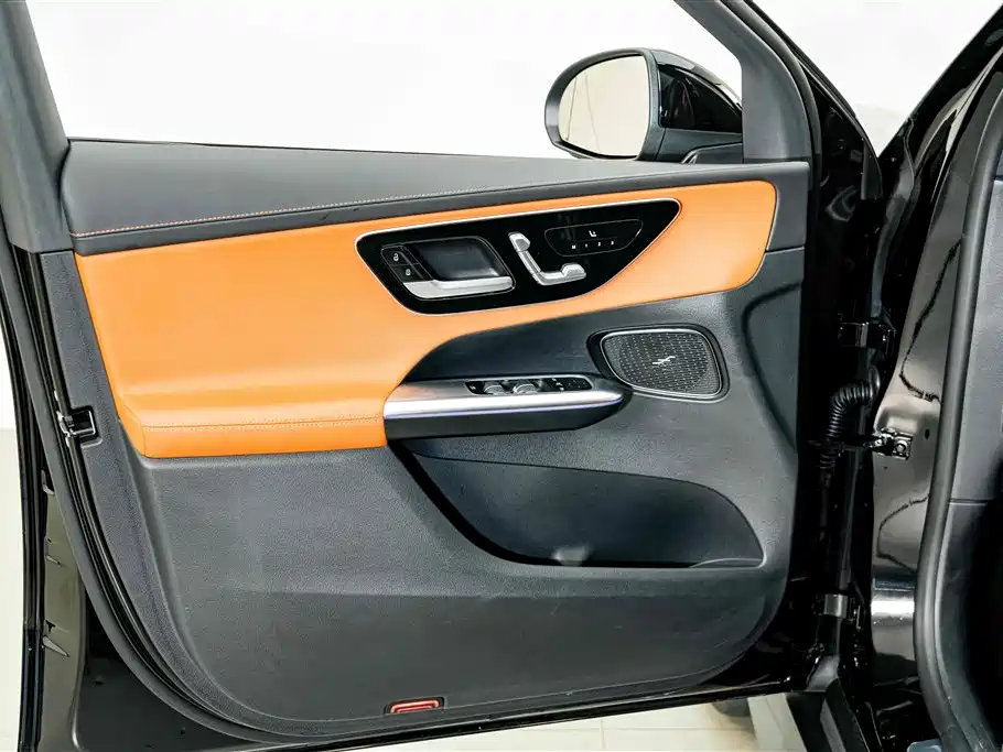 Mercedes-Benz GLC 2025 — фото 16