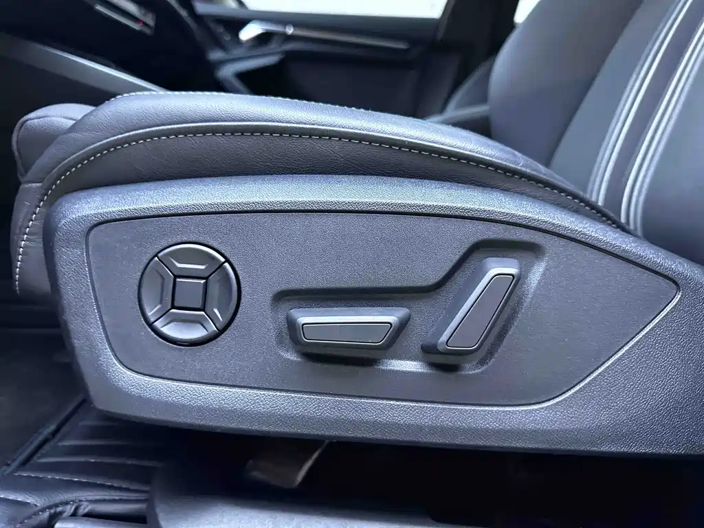 Audi A3 2022 — фото 18