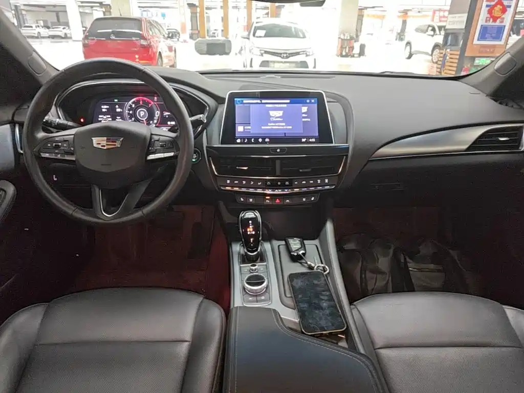 Cadillac CT5 2023 — фото 10