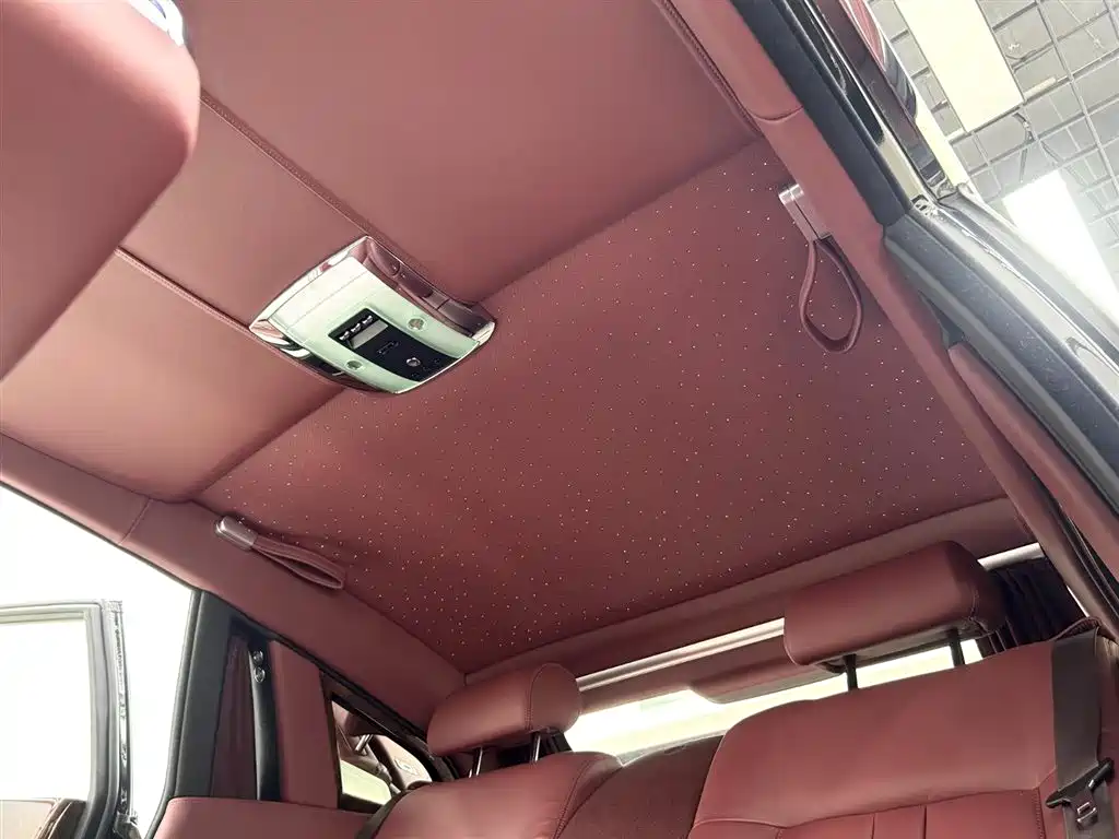Rolls-Royce Phantom 2014 — фото 20