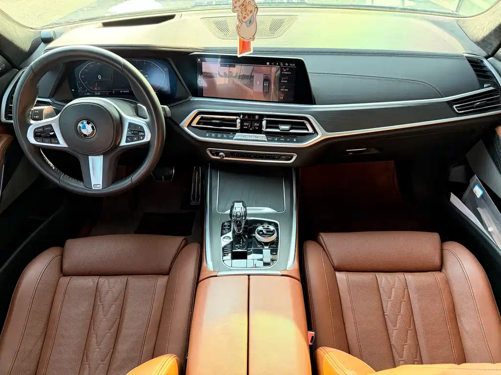 BMW X7 2020 — фото 23
