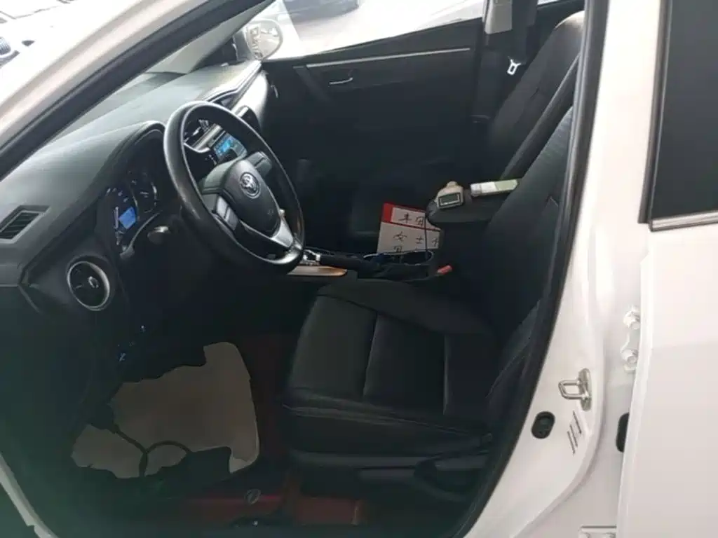 Toyota Corolla 2019 — фото 15