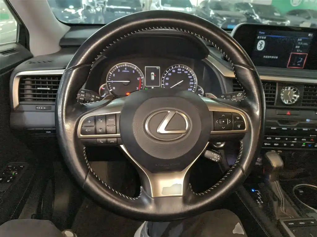 Lexus RX 2022 — фото 11