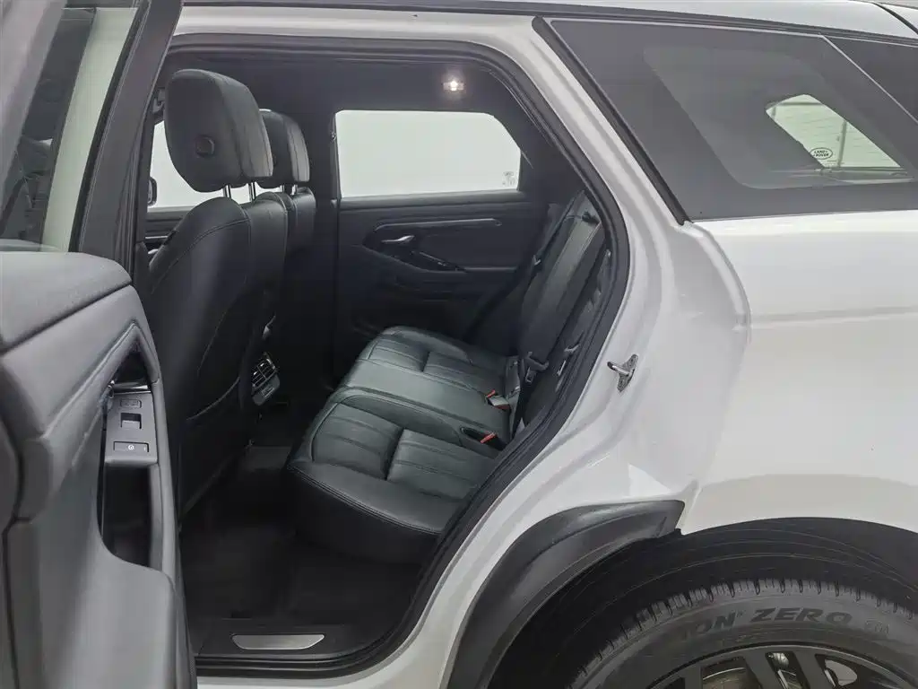 Land Rover Evoque 2021 — фото 15