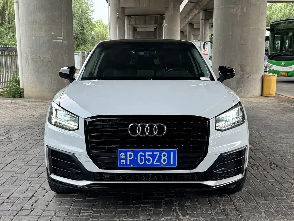 Audi Q2L 2020