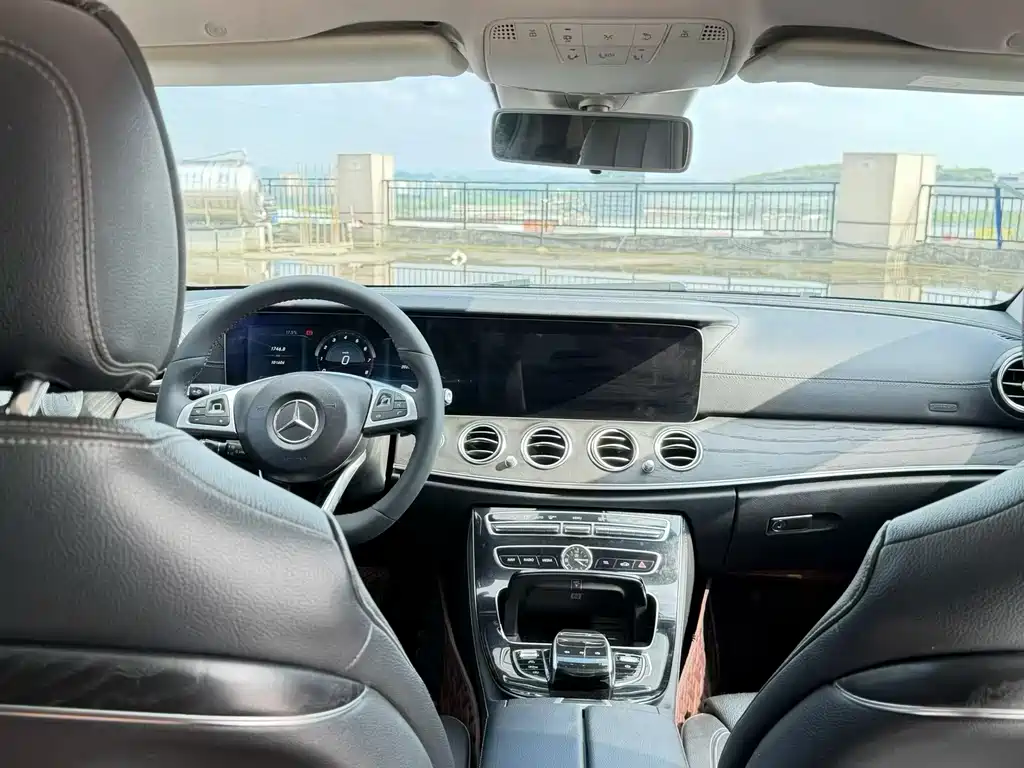 Mercedes-Benz E-Class 2017 — фото 6