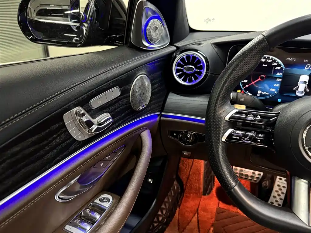Mercedes-Benz E-Class 2023 — фото 14