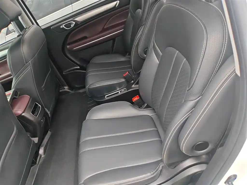 GAC Motor Trumpchi M6 2021 — фото 17