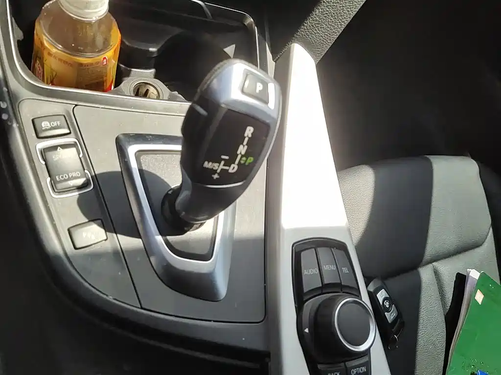 BMW 3 Series GT 2016 — фото 10