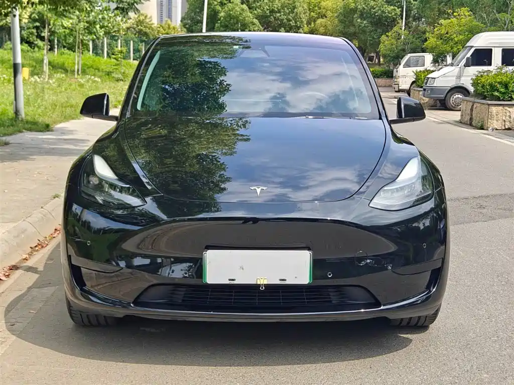 Tesla Model Y 2022 — фото 3