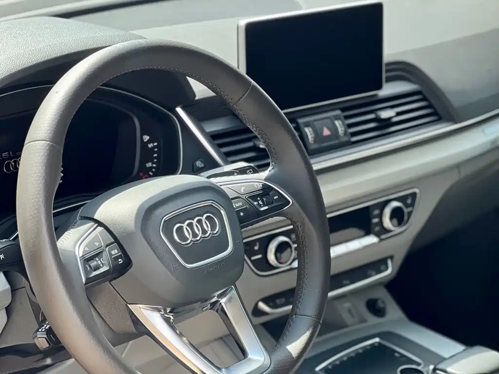 Audi Q5L 2019 — фото 4