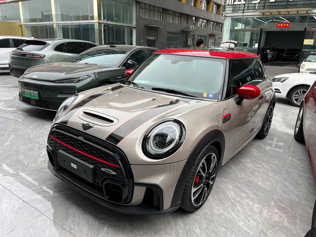 MINI JCW 2021