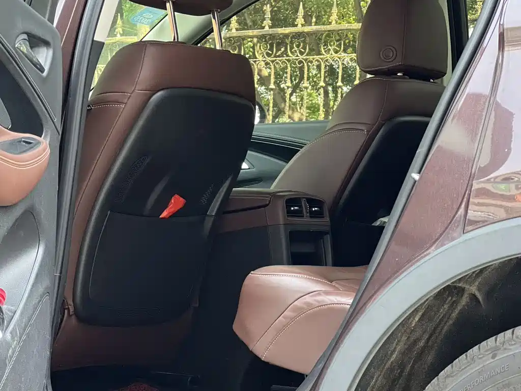 Buick Envision Plus 2019 — фото 8