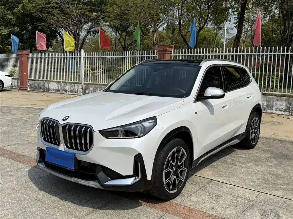 BMW X1 2023 — фото 1