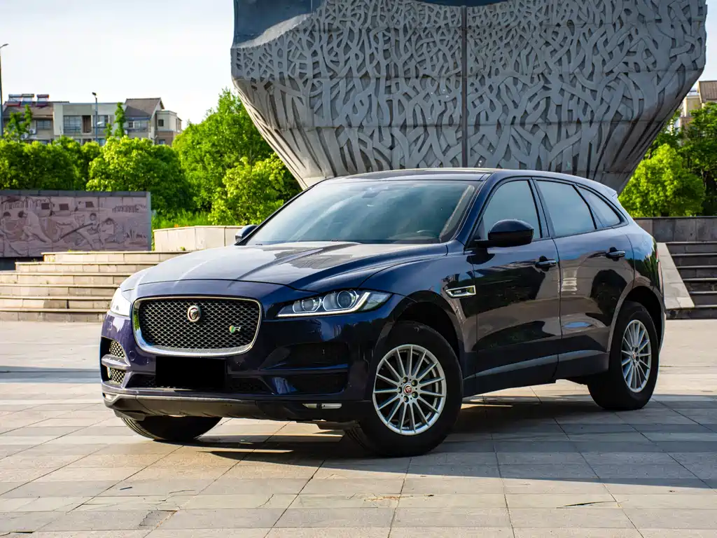 Jaguar F-PACE 2017 — фото 7