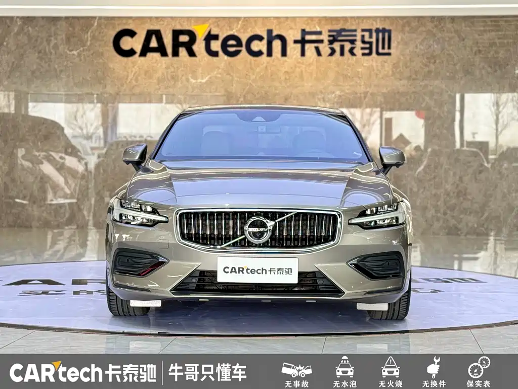 Volvo S60 2022 — фото 2