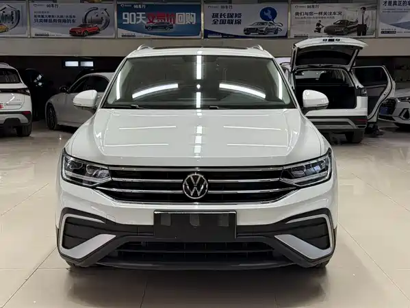 Volkswagen Tiguan L 2023
