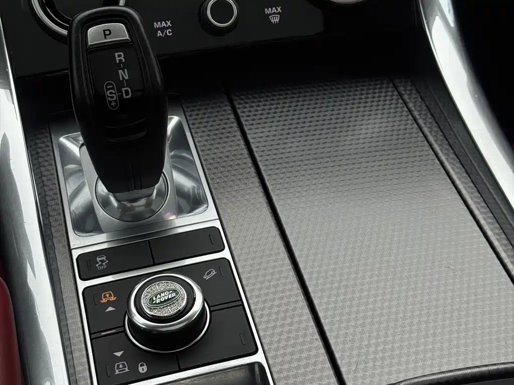 Land Rover Sport 2020 — фото 12